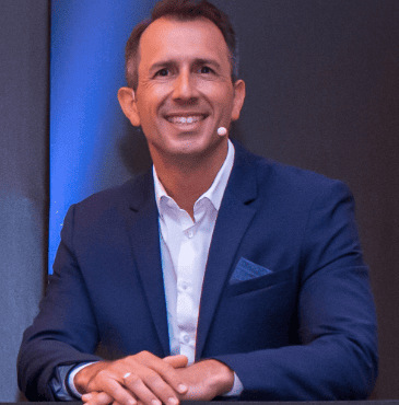 Quien es Christian Helmunt