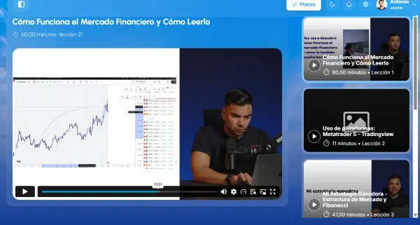 Clase de la formación de Pako Thawani.